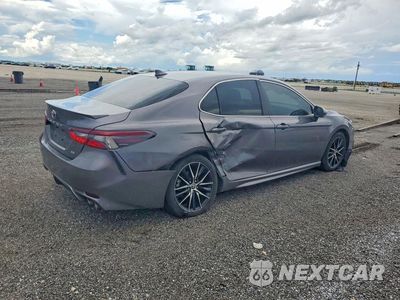 Trzecie zdjęcie samochodu z tyłu: 2024 TOYOTA CAMRY SE VIN:4T1S11AK5RU916329 - miniatura