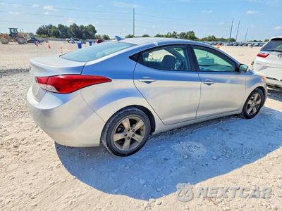 Trzecie zdjęcie samochodu z tyłu: 2013 HYUNDAI ELANTRA GLS VIN:KMHDH4AE8DU731667 - miniatura