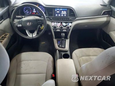 Zdjęcie 8 z 12 samochodu: 2019 HYUNDAI ELANTRA SEL VIN:5NPD84LF4KH413739 - miniatura