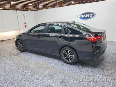Drugie zdjęcie samochodu z przodu: 2023 KIA FORTE LXS VIN:3KPF24AD5PE566119 - miniatura