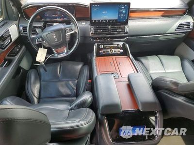 Zdjęcie 8 z 13 samochodu: 2024 LINCOLN NAVIGATOR RESERVE VIN:5LMJJ2LG7REL13657 - miniatura