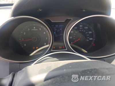 Zdjęcie 9 z 12 samochodu: 2012 HYUNDAI VELOSTER BASE VIN:KMHTC6AD7CU068572 - miniatura