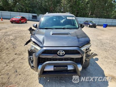 Piąte zdjęcie samochodu w środku: 2016 TOYOTA 4RUNNER TRAIL PREMIUM VIN:JTEBU5JR1G5310738 - miniatura