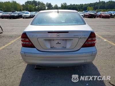 Zdjęcie 6 z 12 samochodu: 2005 MERCEDES-BENZ C 230K SPORT SEDAN VIN:WDBRF40J15G619022 - miniatura