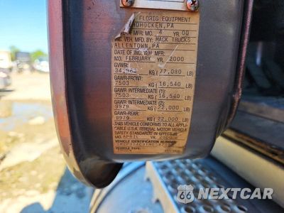 Zdjęcie 12 z 13 samochodu: 2000 MACK RD688S DUMP TRUCK VIN:1M2P324C9YM054709 - miniatura