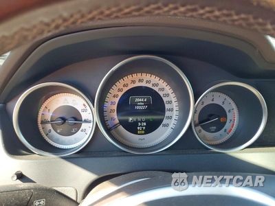 Zdjęcie 9 z 12 samochodu: 2013 MERCEDES-BENZ C 300 4MATIC VIN:WDDGF8AB9DR246046 - miniatura