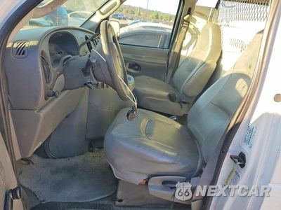 Zdjęcie 7 z 13 samochodu: 2005 FORD ECONOLINE E150 VAN VIN:1FTRE14L55HA41641 - miniatura