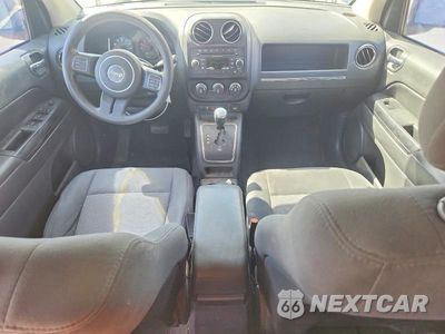 Zdjęcie 8 z 13 samochodu: 2012 JEEP COMPASS SPORT VIN:1C4NJCBA0CD723919 - miniatura
