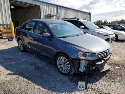 Czwarte zdjęcie samochodu z boku: 2014 VOLKSWAGEN JETTA TDI VIN:3VWLL7AJ8EM321533 - miniatura
