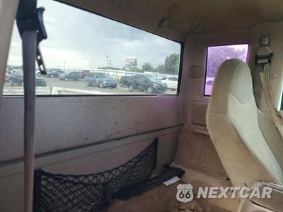 Zdjęcie 10 z 12 samochodu: 1999 MAZDA B3000 CAB PLUS VIN:4F4YR16V0XTM19841 - miniatura