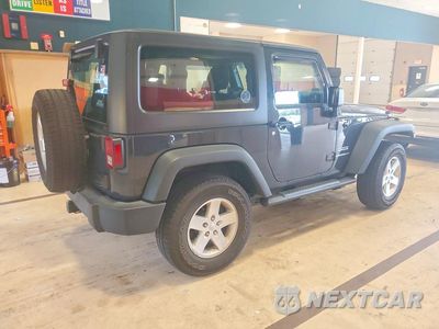 Trzecie zdjęcie samochodu z tyłu: 2017 JEEP WRANGLER SPORT VIN:1C4AJWAG0HL637173 - miniatura