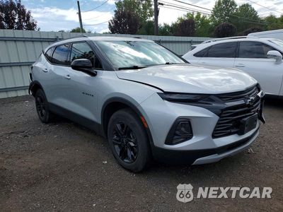 Czwarte zdjęcie samochodu z boku: 2022 CHEVROLET BLAZER 2LT VIN:3GNKBHR45NS116924 - miniatura