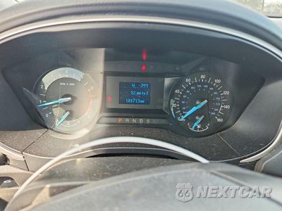 Zdjęcie 9 z 12 samochodu: 2016 FORD FUSION S VIN:3FA6P0G76GR205783 - miniatura