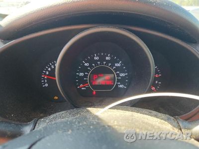 Zdjęcie 9 z 12 samochodu: 2014 KIA SOUL + VIN:KNDJP3A5XE7008603 - miniatura