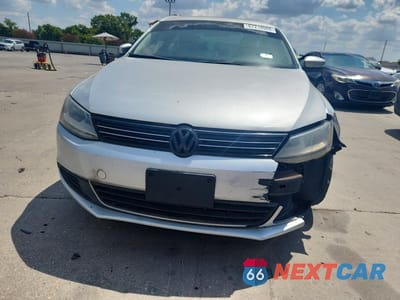 Piąte zdjęcie samochodu w środku: 2013 VOLKSWAGEN JETTA TDI VIN:3VWLL7AJ2DM306265 - miniatura