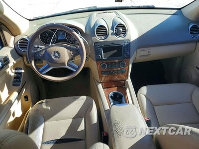 Zdjęcie 8 z 13 samochodu: 2009 MERCEDES-BENZ ML 350 VIN:4JGBB86E99A465111 - miniatura