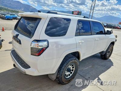 Trzecie zdjęcie samochodu z tyłu: 2016 TOYOTA 4RUNNER TRAIL VIN:JTEBU5JR0G5316482 - miniatura