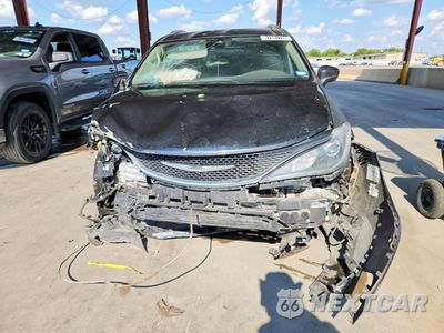 Piąte zdjęcie samochodu w środku: 2017 CHRYSLER PACIFICA TOURING L PLUS VIN:2C4RC1EG8HR705656 - miniatura