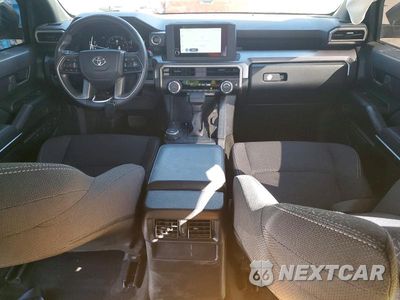 Zdjęcie 8 z 12 samochodu: 2025 TOYOTA 4RUNNER SR5 VIN:JTEVA5BR3S5061064 - miniatura