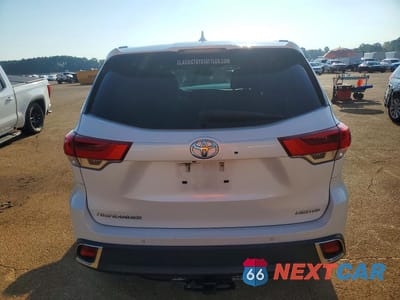 Zdjęcie 6 z 14 samochodu: 2017 TOYOTA HIGHLANDER LIMITED VIN:5TDYZRFH4HS212368 - miniatura