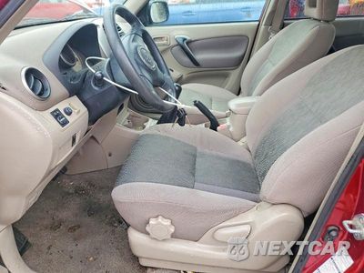 Zdjęcie 7 z 13 samochodu: 2001 TOYOTA RAV4 BASE VIN:JTEHH20V110116775 - miniatura