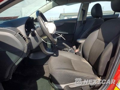 Zdjęcie 7 z 12 samochodu: 2013 TOYOTA COROLLA S VIN:2T1BU4EE8DC040282 - miniatura
