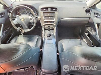 Zdjęcie 8 z 12 samochodu: 2011 LEXUS IS 250 BASE VIN:JTHBF5C20B5145495 - miniatura