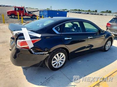 Trzecie zdjęcie samochodu z tyłu: 2015 NISSAN ALTIMA 2.5 S VIN:1N4AL3AP9FC133314 - miniatura