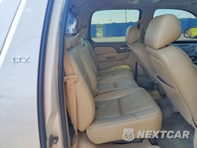 Zdjęcie 11 z 13 samochodu: 2012 CHEVROLET AVALANCHE LTZ VIN:3GNTKGE78CG142772 - miniatura