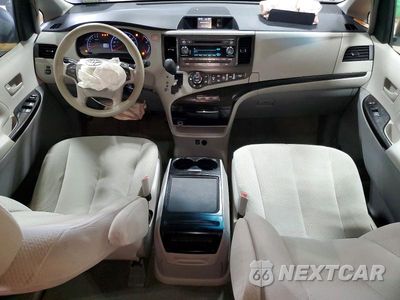 Zdjęcie 8 z 14 samochodu: 2014 TOYOTA SIENNA LE VIN:5TDKK3DCXES471733 - miniatura