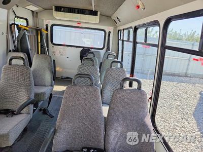 Zdjęcie 10 z 14 samochodu: 2012 FORD E350 SHUTTLE BUS VIN:1FDEE3FS5CDA95973 - miniatura