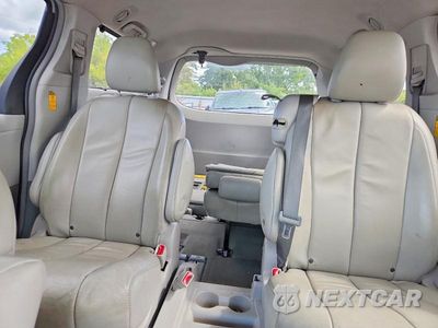 Zdjęcie 10 z 13 samochodu: 2014 TOYOTA SIENNA XLE 8-PASSENGER VIN:5TDYK3DC0ES501333 - miniatura