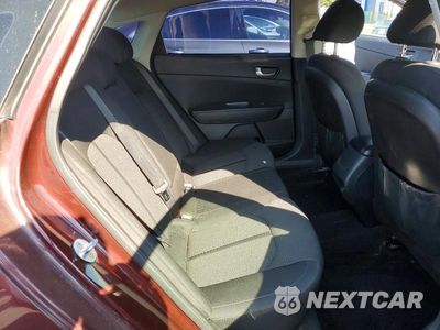 Zdjęcie 10 z 12 samochodu: 2016 KIA OPTIMA LX VIN:5XXGT4L33GG015877 - miniatura