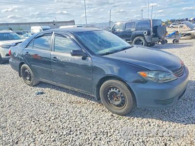 Czwarte zdjęcie samochodu z boku: 2006 TOYOTA CAMRY LE VIN:4T1BE30K66U123084 - miniatura