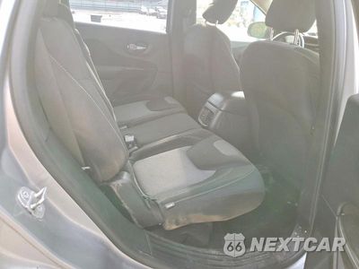 Zdjęcie 11 z 13 samochodu: 2014 JEEP CHEROKEE SPORT VIN:1C4PJMAB0EW210931 - miniatura