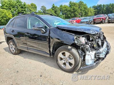 Czwarte zdjęcie samochodu z boku: 2025 TOYOTA RAV4 XLE VIN:2T3P1RFV7SC506931 - miniatura