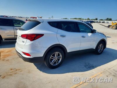 Trzecie zdjęcie samochodu z tyłu: 2017 HYUNDAI SANTA FE SPORT 2.4L VIN:5NMZTDLB1HH017890 - miniatura