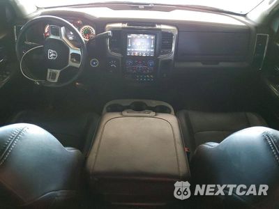 Zdjęcie 8 z 12 samochodu: 2018 RAM 2500 LARAMIE VIN:3C6UR5NL1JG380736 - miniatura