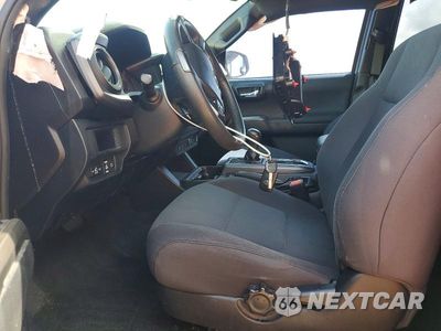 Zdjęcie 7 z 12 samochodu: 2019 TOYOTA TACOMA TRD SPORT VIN:3TMAZ5CN8KM111698 - miniatura