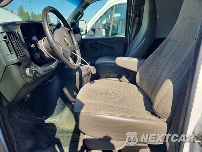Zdjęcie 7 z 12 samochodu: 2020 CHEVROLET EXPRESS G2500 VIN:1GCWGBFG3L1272627 - miniatura