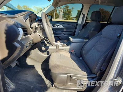 Zdjęcie 7 z 13 samochodu: 2021 CHEVROLET TRAVERSE LS VIN:1GNERFKW7MJ110082 - miniatura
