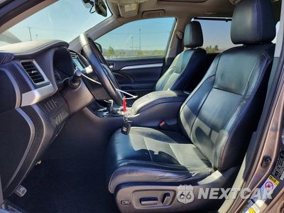 Zdjęcie 7 z 14 samochodu: 2015 TOYOTA HIGHLANDER XLE VIN:5TDKKRFHXFS091580 - miniatura