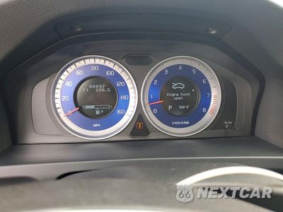 Zdjęcie 9 z 12 samochodu: 2013 VOLVO S60 T6 VIN:YV1902FH2D1231248 - miniatura