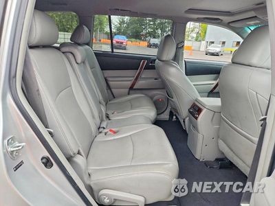 Zdjęcie 10 z 12 samochodu: 2011 TOYOTA HIGHLANDER LIMITED VIN:5TDDK3EH8BS085018 - miniatura