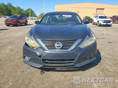 Piąte zdjęcie samochodu w środku: 2017 NISSAN ALTIMA 2.5 SV VIN:1N4AL3AP6HC145441 - miniatura