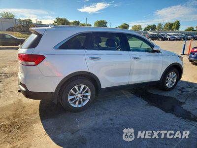 Trzecie zdjęcie samochodu z tyłu: 2017 KIA SORENTO LX VIN:5XYPG4A31HG267647 - miniatura