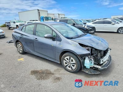Czwarte zdjęcie samochodu z boku: 2016 TOYOTA PRIUS TWO ECO VIN:JTDKARFU8G3009316 - miniatura