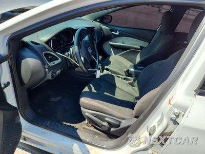 Zdjęcie 7 z 12 samochodu: 2015 DODGE DART SXT VIN:1C3CDFBBXFD166437 - miniatura
