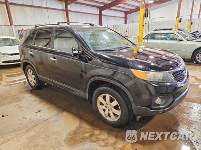 Czwarte zdjęcie samochodu z boku: 2012 KIA SORENTO LX VIN:5XYKT4A60CG238651 - miniatura