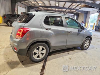 Trzecie zdjęcie samochodu z tyłu: 2019 CHEVROLET TRAX 1LT VIN:KL7CJLSB0KB879448 - miniatura